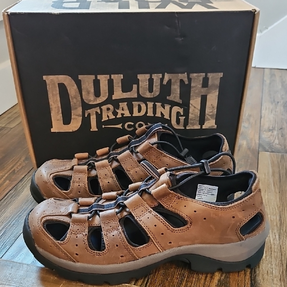 New! Duluth Trading Co Men's Wild Boar Oil Rubbed‎ Leather Rugged Sandals